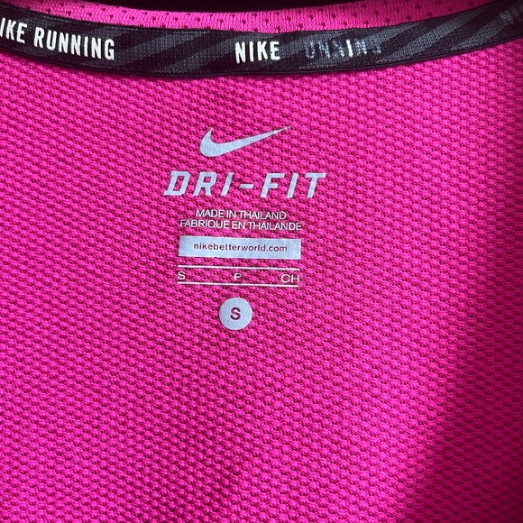Nike women’s dri-fit t-shirt sports and airy size Small - Picture 2 of 5